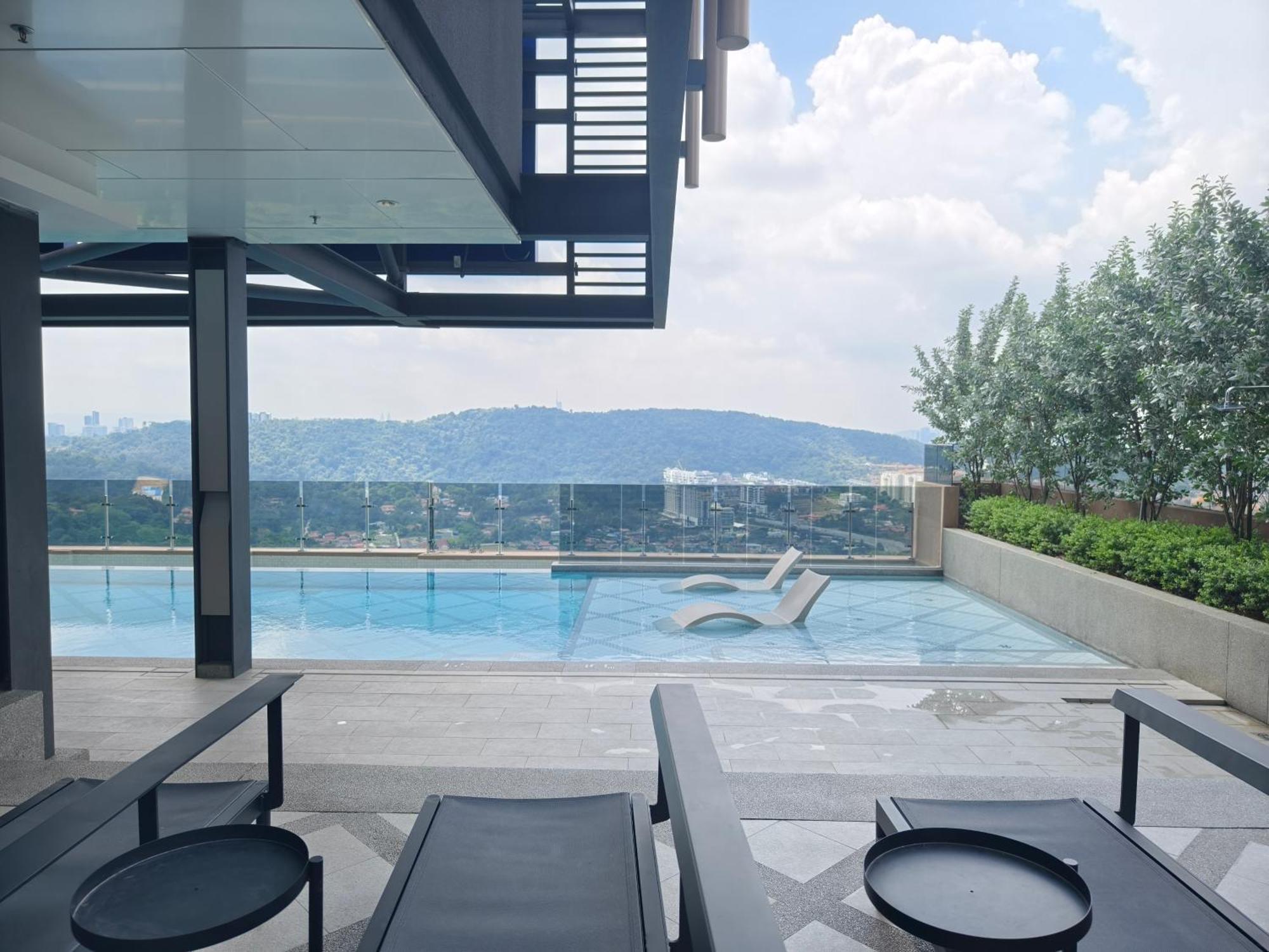 Mossaz Suites Empire City By Starwood Petaling Jaya Esterno foto