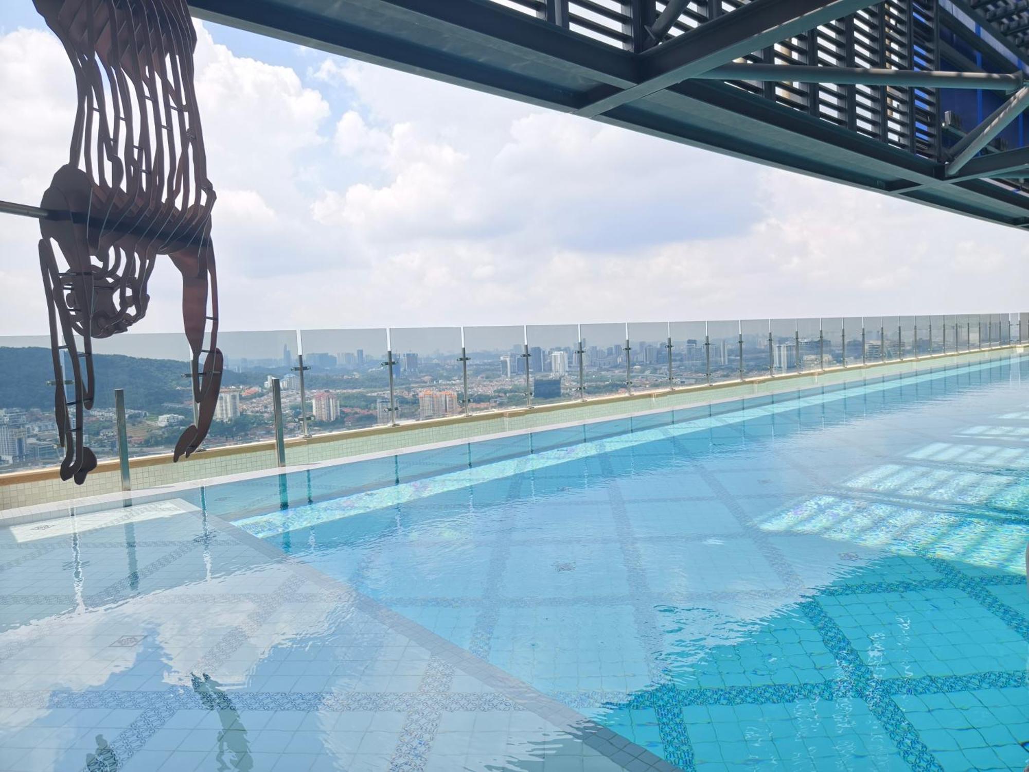 Mossaz Suites Empire City By Starwood Petaling Jaya Esterno foto